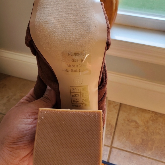 Brand new women footwear - Picture 6 of 8